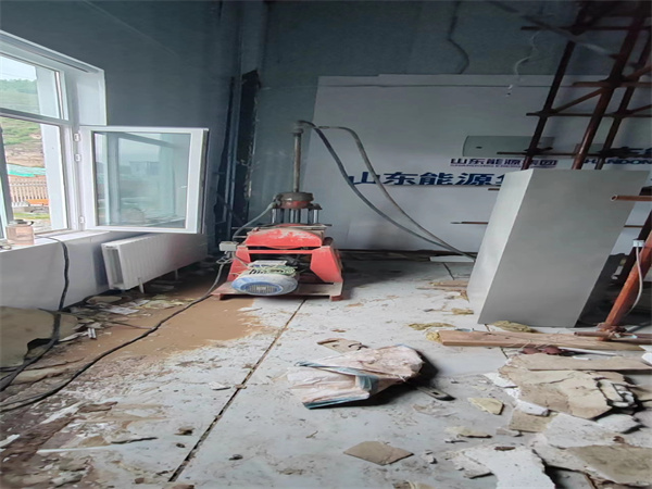 芦淞地基基础下沉墙体裂缝加固注浆顶升施工